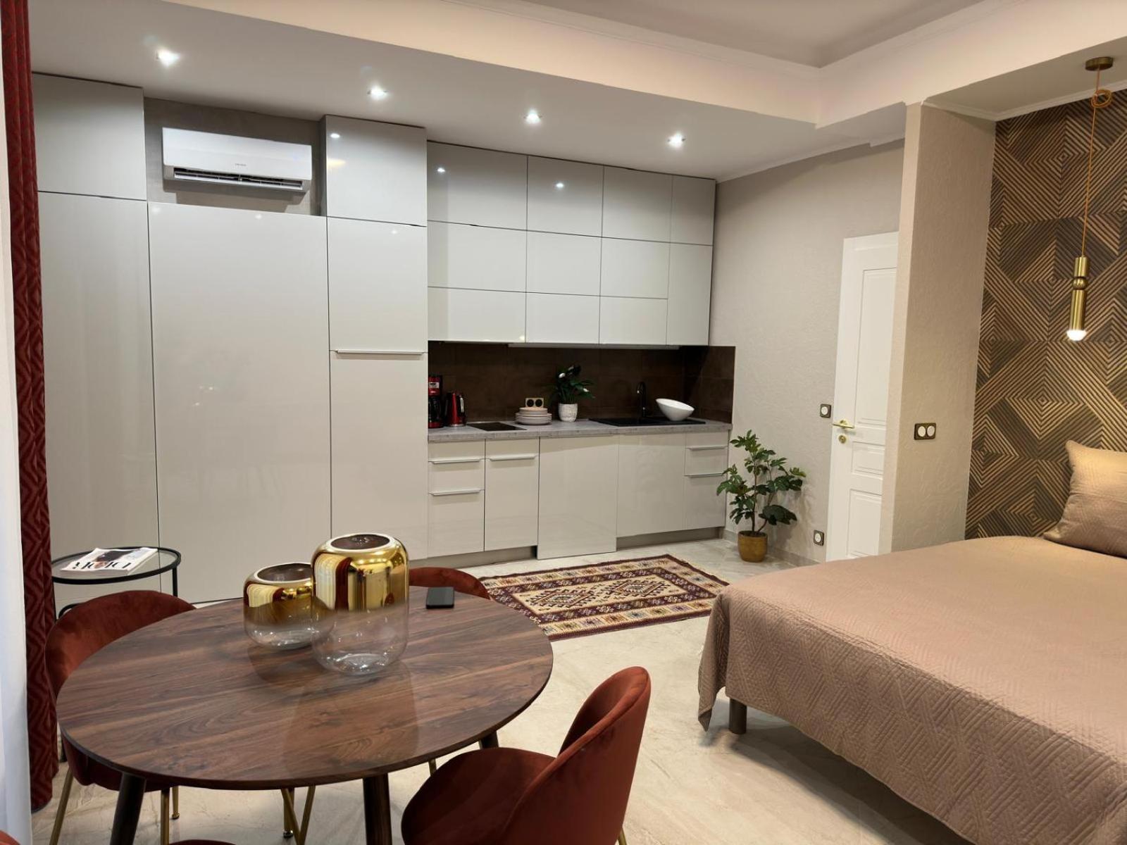 Extraordinaire Grand Studio Au Centre 6 Minutes A Pied De La Plage Et L'Hotel Negresco 尼斯 外观 照片