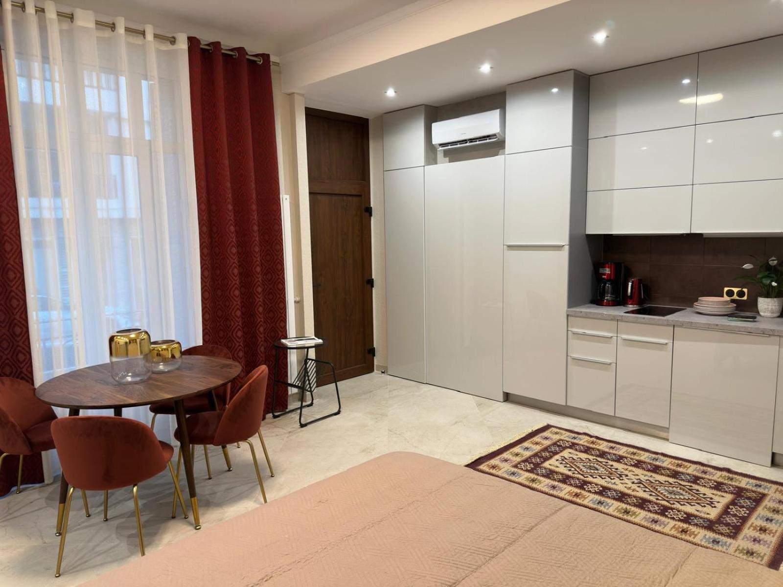 Extraordinaire Grand Studio Au Centre 6 Minutes A Pied De La Plage Et L'Hotel Negresco 尼斯 外观 照片